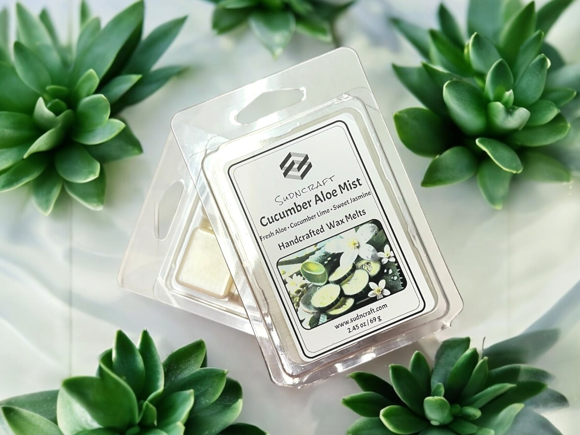 A soothing mix of fresh aloe, cucumber lime, and sweet jasmine for a light, airy fragrance. Compared to Cucumber Green Tea soap.