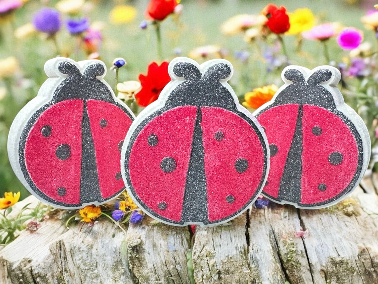 #LadyBugBathBomb
#HiddenColorsInside
#BathBombSurprise
#GardenInspiredBath
#WildBerryBathBomb
#HandmadeWithLove