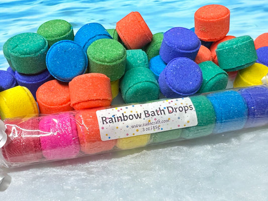 Add a pop of color to your tub with our Rainbow Bath Bomb Drops!
This set includes 8 mini bath bombs in a variety of vibrant colors—each one lightly tints your bath water without staining. Bursting with the juicy scent of fresh-sliced fruit, they’re the perfect way to make bath time feel extra fun and refreshing.