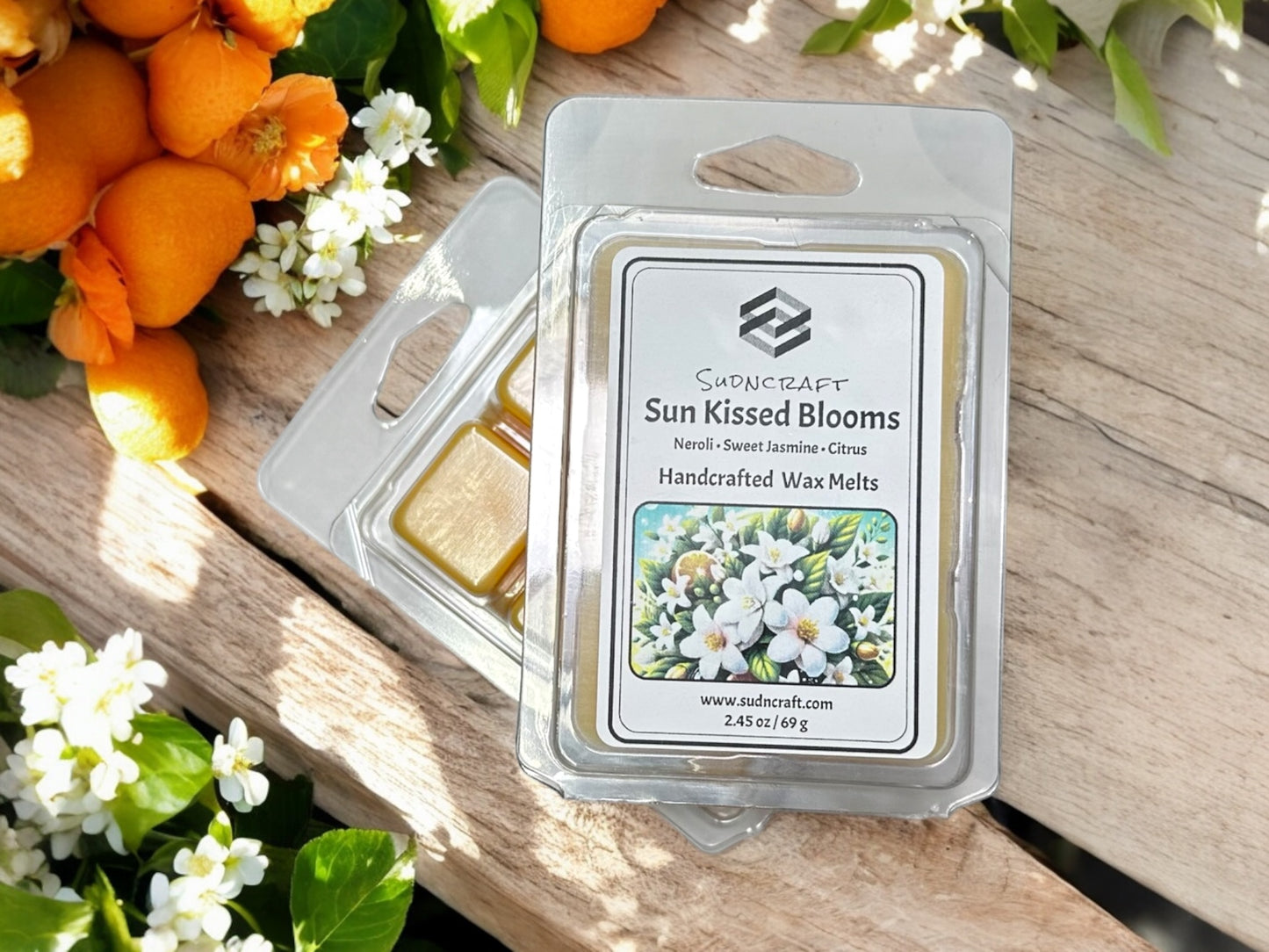 A unique custom blend of Neroli, sweet jasmine & bright citrus for a fresh, floral escape