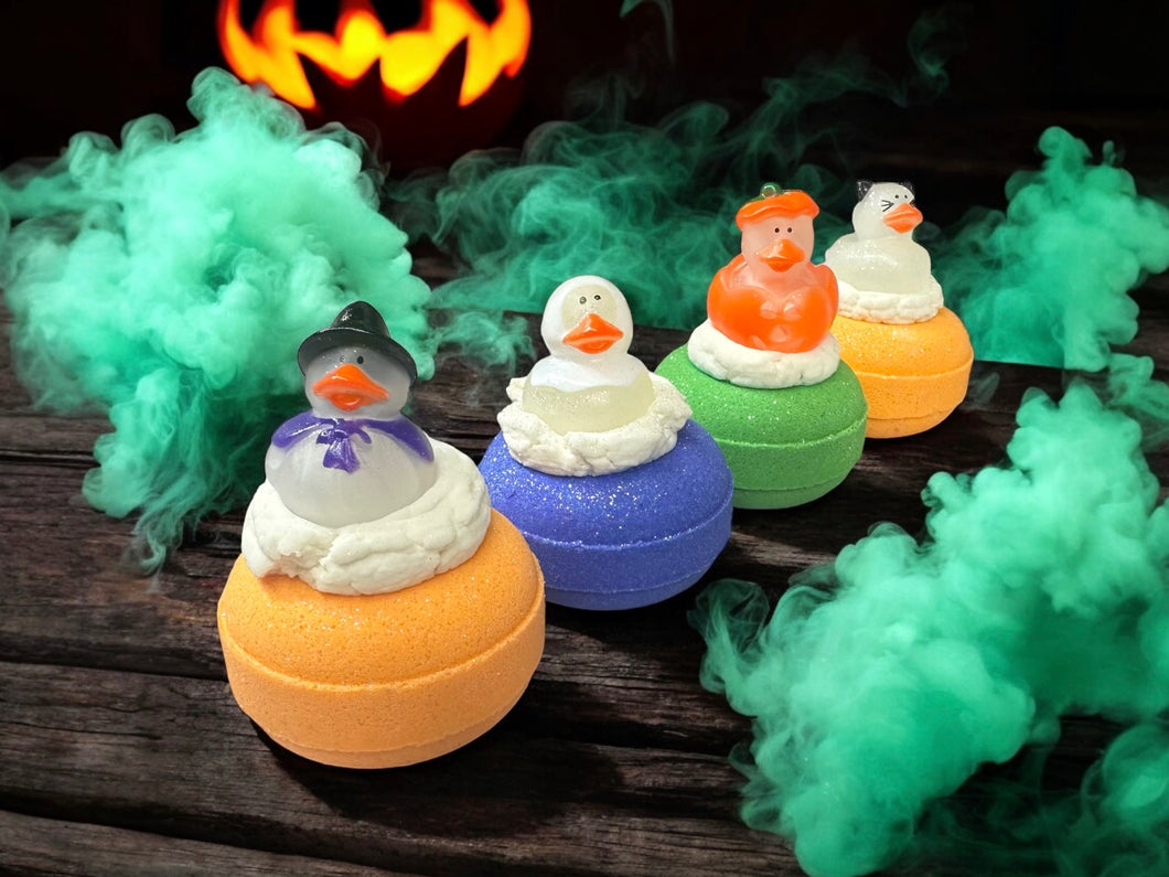 Glow in Dark Halloween Duck Bath Bomb with Solid Bubble Bath Whip